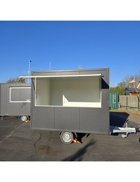 Verkaufsanhaenger-Foodtrailer-1350-3.00x2.00x2.20m-Thermo-Sandwichpanele-mit-grosser-Verkaufsklappe-Stuetzen-gebremst-1