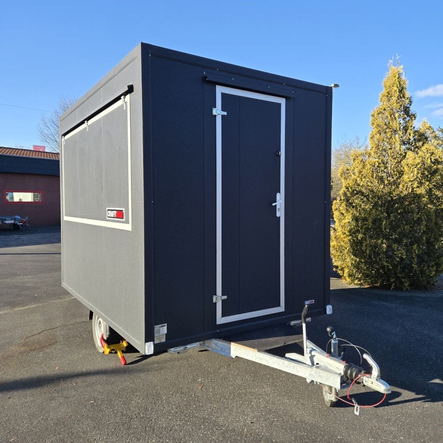 Verkaufsanhaenger-Foodtrailer-1350-3.00x2.00x2.20m-Thermo-Sandwichpanele-mit-grosser-Verkaufsklappe-Stuetzen-gebremst-3