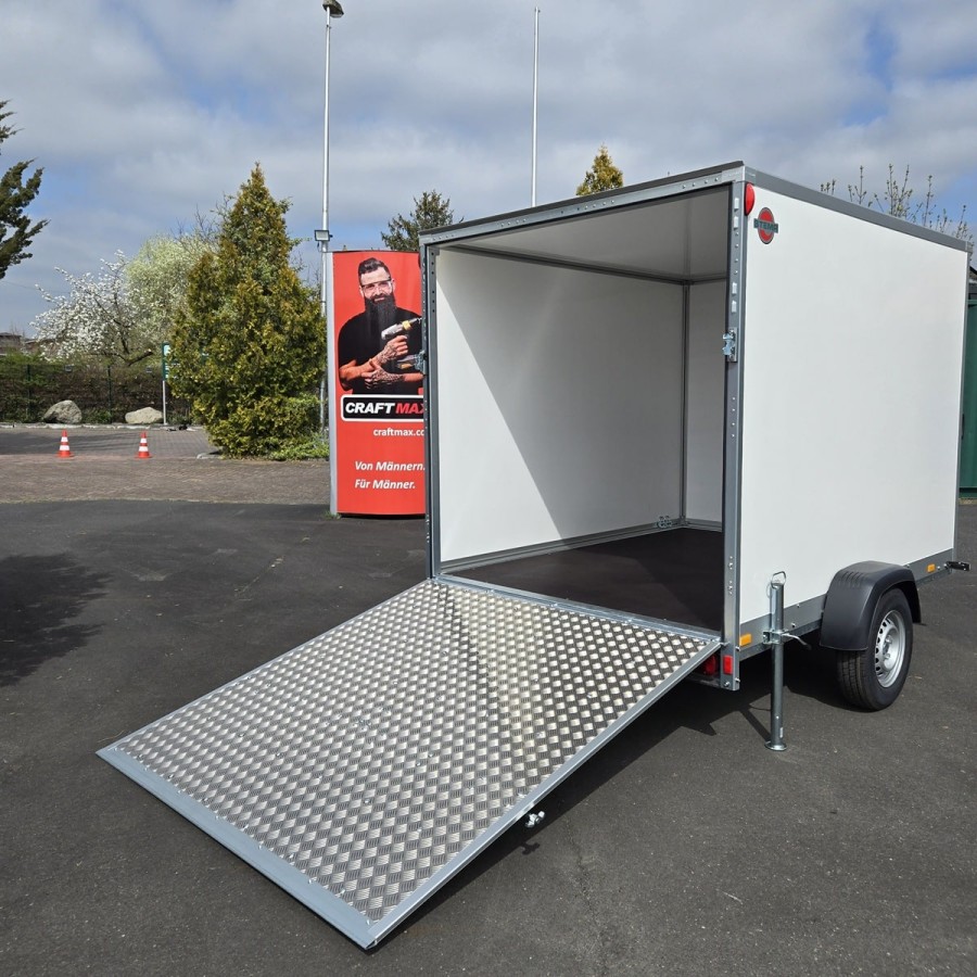 STEMA-STPK-O2-13-25-18.1.P18.1-Kofferanhaenger-mit-Rampe-1300kg-gebremst-2.55×1.87×1-1