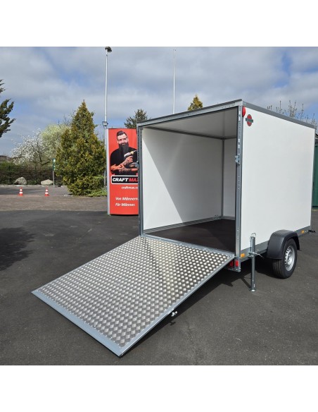 STEMA-STPK-O2-13-25-18.1.P18.1-Kofferanhaenger-mit-Rampe-1300kg-gebremst-2.55×1.87×1-1