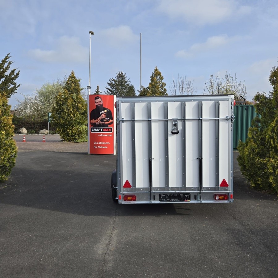 STEMA-STPK-O2-13-25-18.1.P15.1-Kofferanhaenger-mit-Rampe-1300kg-gebremst-2.55×1.87×1-8