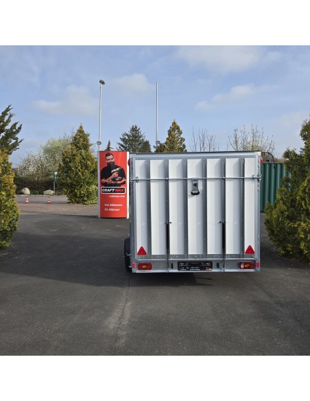 STEMA-STPK-O2-13-25-18.1.P15.1-Kofferanhaenger-mit-Rampe-1300kg-gebremst-2.55×1.87×1-8