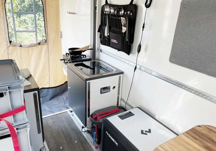 SPORTCARAVAN-CUBE-2-Innenansichten-3