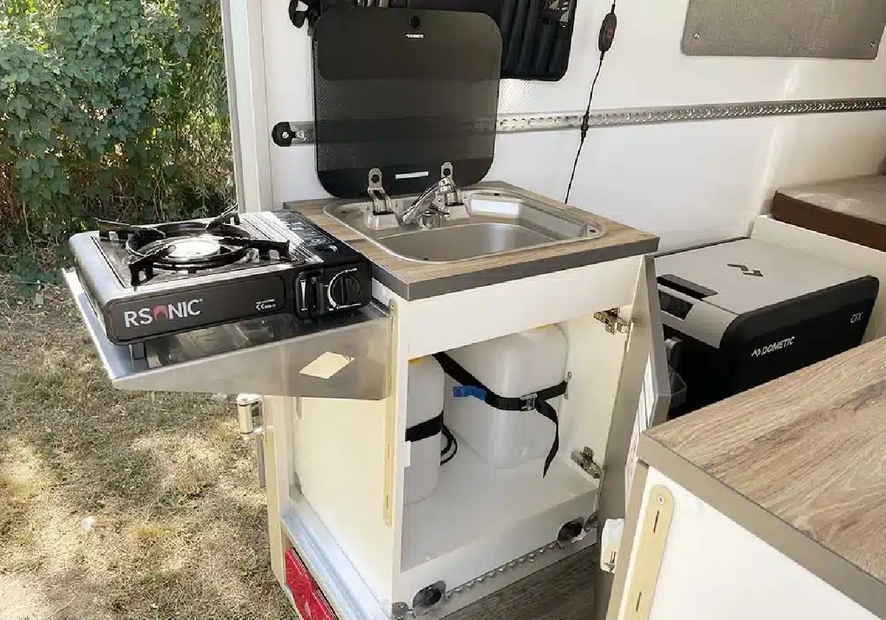 SPORTCARAVAN-CUBE-2-Innenansichten-4