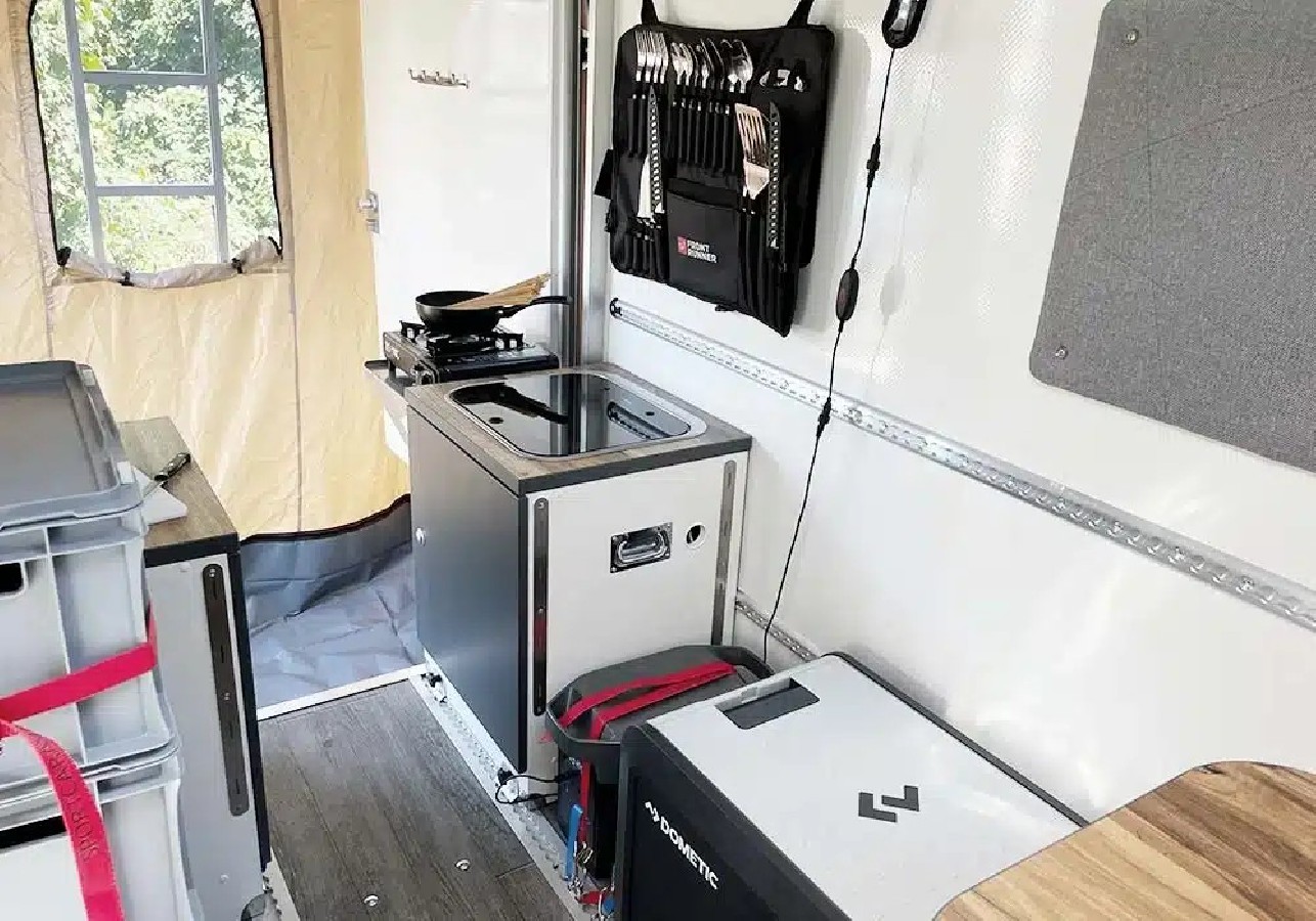 SPORTCARAVAN-CUBE-2-Innenansichten-3