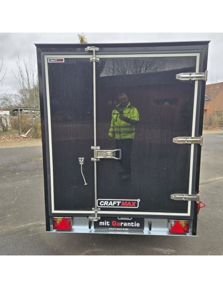 CRAFTMAX-OffRoad-750-miniCampinganhaenger-blackEdition-PKW-Anhaenger-3.05x1.47x1.60m-Fluegeltuer-2-Fenster-Tuer-E-Paket-100kmh-g