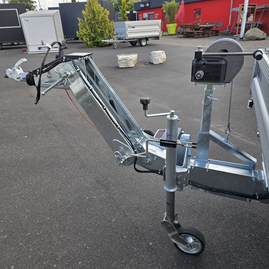 CRAFTMAX-3500-ALU-Pritschenhochlader-Siebdruckplatte-mit-Aluminium-Riffelblech-Auffahrrampenpaket-mit-14