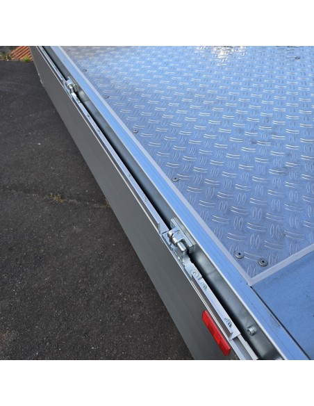 CRAFTMAX-3500-ALU-Pritschenhochlader-Siebdruckplatte-mit-Aluminium-Riffelblech-Auffahrrampenpaket-mit-22