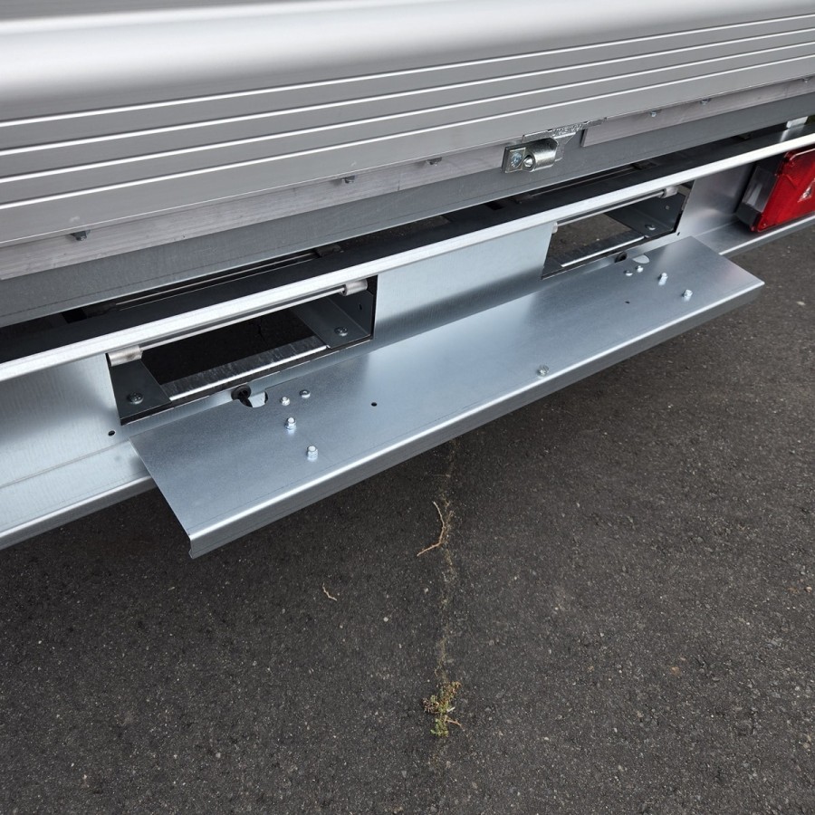 CRAFTMAX-3500-ALU-Pritschenhochlader-Siebdruckplatte-mit-Aluminium-Riffelblech-Auffahrrampenpaket-mit-25
