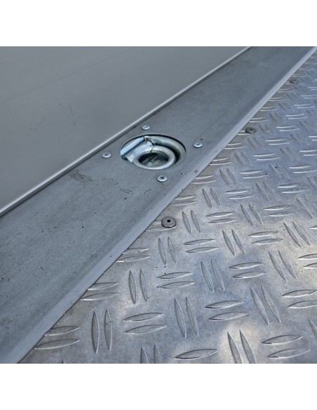 CRAFTMAX-3500-ALU-Pritschenhochlader-Siebdruckplatte-mit-Aluminium-Riffelblech-Auffahrrampenpaket-mit-29
