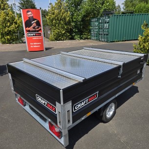 CLASSIC®-1350-blackEdition-ALU-Pritsche-Hochlader-2.30×1.50×0.45m-belastbarer-ALU-Deckel-mit-Fahrradtraeger-ALU-Felgen-100-kmh-1