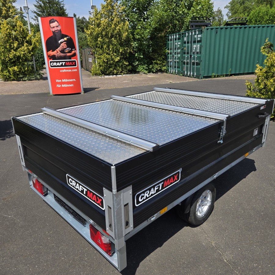 CLASSIC®-1350-blackEdition-ALU-Pritsche-Hochlader-2.30×1.50×0.45m-belastbarer-ALU-Deckel-mit-Fahrradtraeger-ALU-Felgen-100-kmh-1