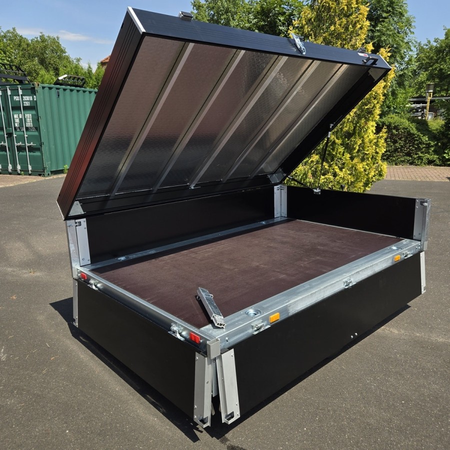 CLASSIC®-1350-blackEdition-ALU-Pritsche-Hochlader-2.30×1.50×0.45m-belastbarer-ALU-Deckel-mit-Fahrradtraeger-ALU-Felgen-100-kmh-1