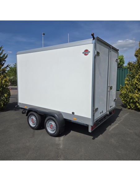STEMA-STPK-O2-20-30-18.2.S18.2-Tueren-S-Box-Tandem-2000-Kofferanhaenger-Thermo-Sandwich-Paneele-GFK-100kmh-4