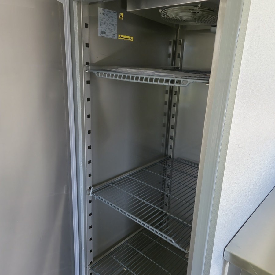 Verkaufsanhaenger-Tandem-2700-Edelstahl-Gastro-voll-ausgestattet-4.20x2.20x2.30m-Thermo-Sandwichpanele-E-Paket-7