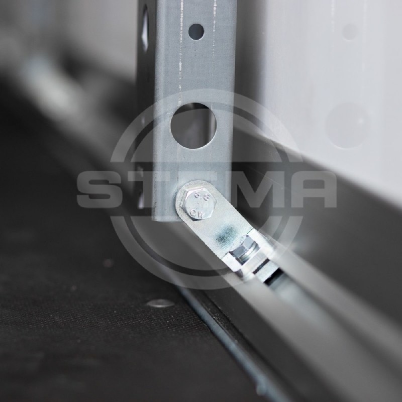 STEMA®-Verzurrprofil-fuer-Kofferanhaenger-P-Box-S-Box-individuell-anpassbar-verschiebbar-5