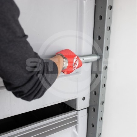 STEMA®-Verzurrprofil-fuer-Kofferanhaenger-P-Box-S-Box-individuell-anpassbar-verschiebbar-6