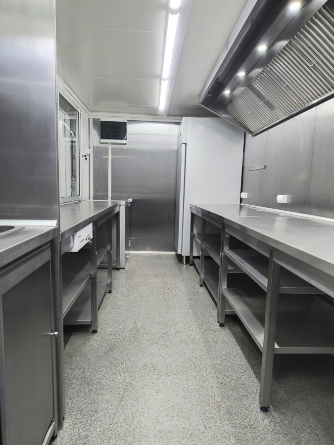CRAFTMAX-Verkaufsanhaenger-2700-Gastro-voll-ausgestattet-2700kg-Tandem-17