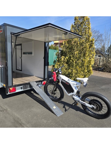 CRAFTMAX-OffRoad-line®-750-miniCamp-PKW-Anhaenger-3.05x1.47x1.60m-mit-Klappe-nach-oben-2-Fenster-Tuer-E-Paket-100kmh-gebremst-12