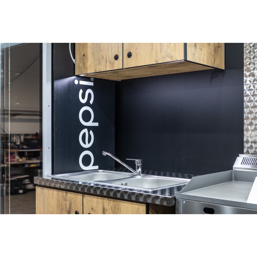MAN-TGE-3.180-2.0-TDI-130KW-Foodtruck-Edelstahl-Gastro-voll-ausgestattet-5