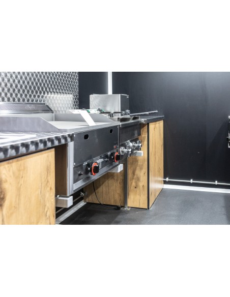 MAN-TGE-3.180-2.0-TDI-130KW-Foodtruck-Edelstahl-Gastro-voll-ausgestattet-8