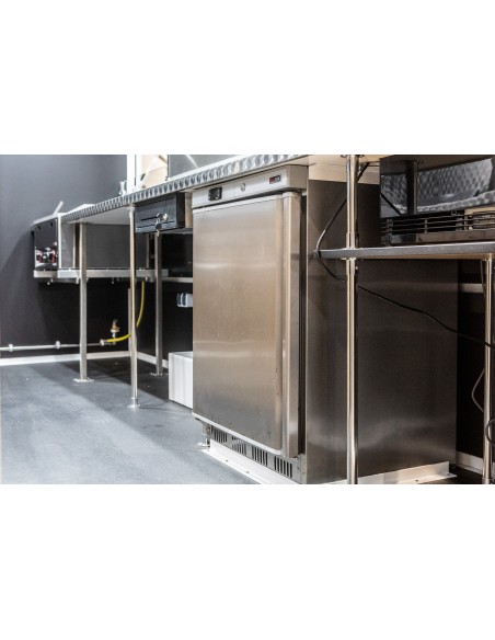 MAN-TGE-3.180-2.0-TDI-130KW-Foodtruck-Edelstahl-Gastro-voll-ausgestattet-11