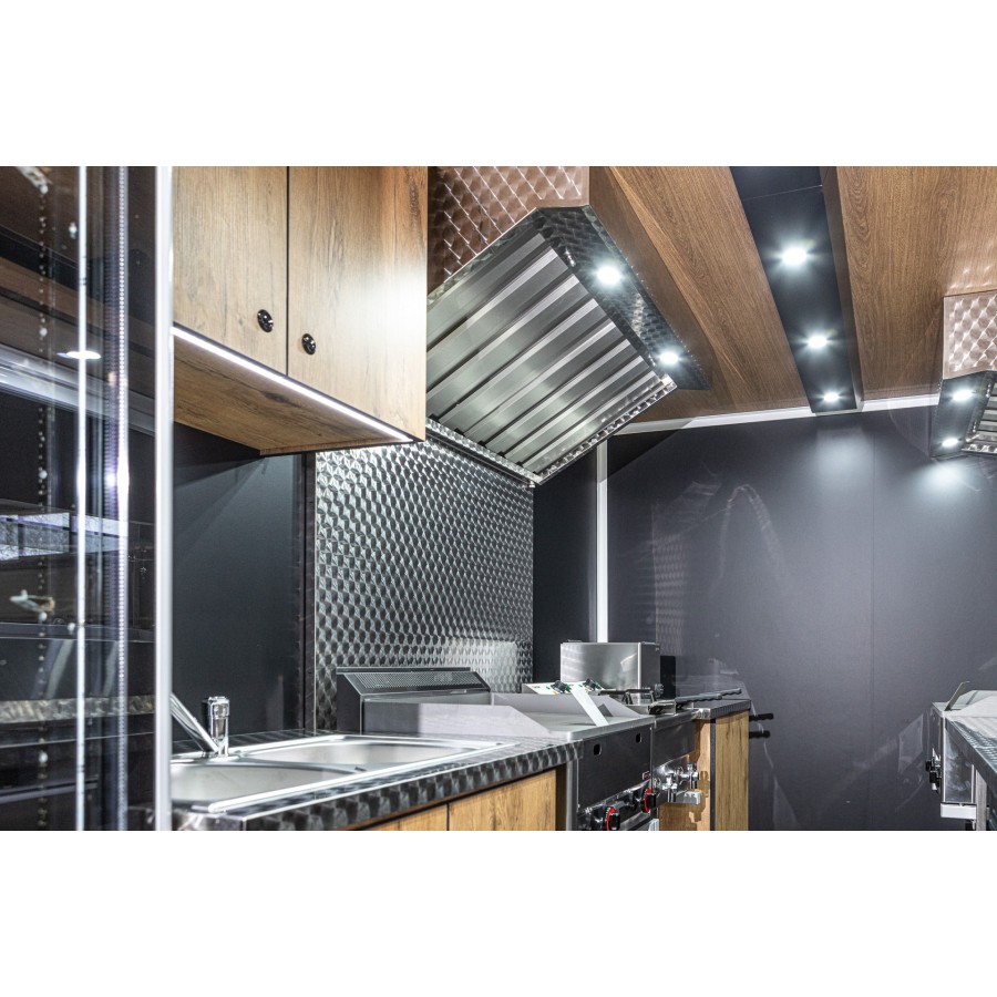 MAN-TGE-3.180-2.0-TDI-130KW-Foodtruck-Edelstahl-Gastro-voll-ausgestattet-16