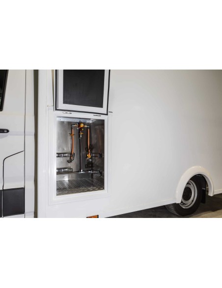 MAN-TGE-3.180-2.0-TDI-130KW-Foodtruck-Edelstahl-Gastro-voll-ausgestattet-22