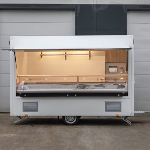 CRAFTMAX®-Verkaufsanhaenger-Kuehlthekenanhaenger-1500-mit-Thermo-Sandwichpanelen-seitlicher-Verkaufsklappe-Kurbelstuetzen-Elektr