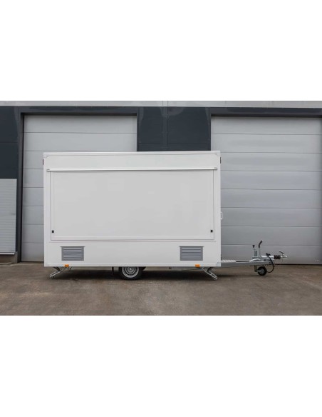 CRAFTMAX®-Verkaufsanhaenger-Kuehlthekenanhaenger-1500-mit-Thermo-Sandwichpanelen-seitlicher-Verkaufsklappe-Kurbelstuetzen-Elektr