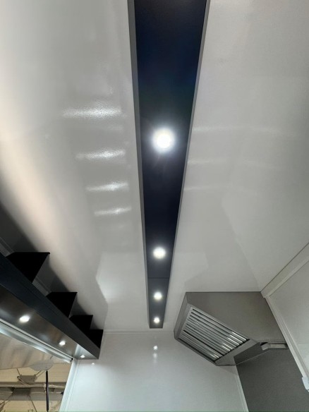 CRAFTMAX®-Verkaufsanhaenger-Imbisswagen-1500-Edelstahl-Gastro-Luxus-voll-ausgestattet-10