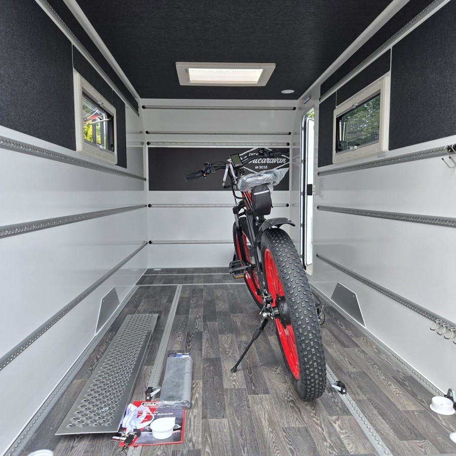Sportcaravan®-Cube-3-OffRoad-Camping-Anhaenger-1250kg-Thermo-Sandwich-GFK-halfgrey-100kmh-41