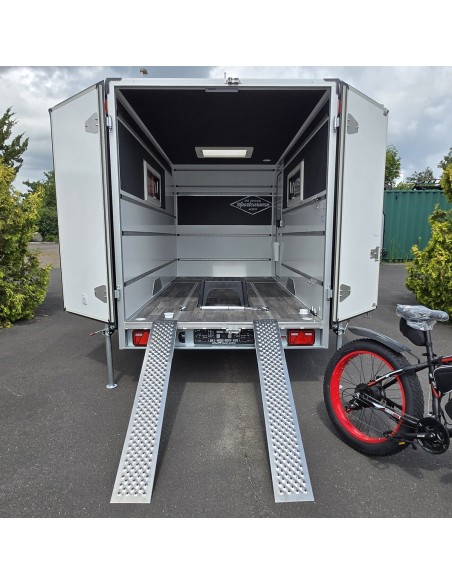 Sportcaravan®-Cube-3-OffRoad-Camping-Anhaenger-1250kg-Thermo-Sandwich-GFK-halfgrey-100kmh-31