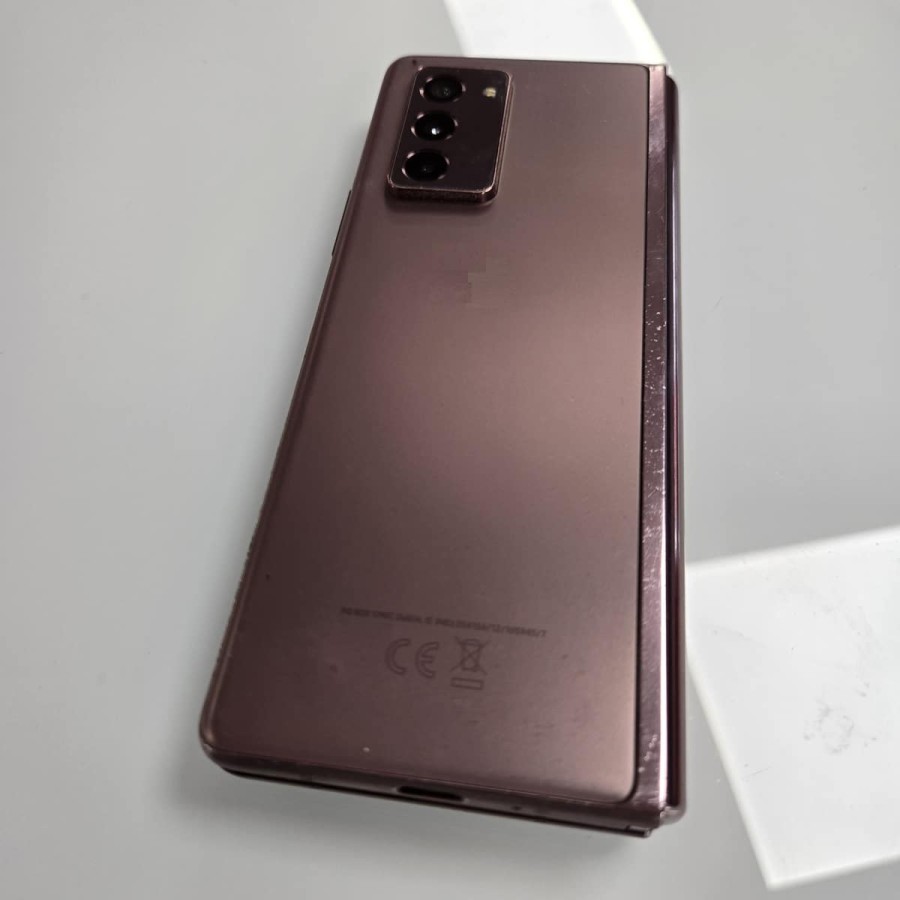 Samsung-Galaxy-Z-Fold-2-5G-256GB-75-Zoll-Display-3-Kameras-ohne-Vertrag-gebraucht-mystic-bronze-6