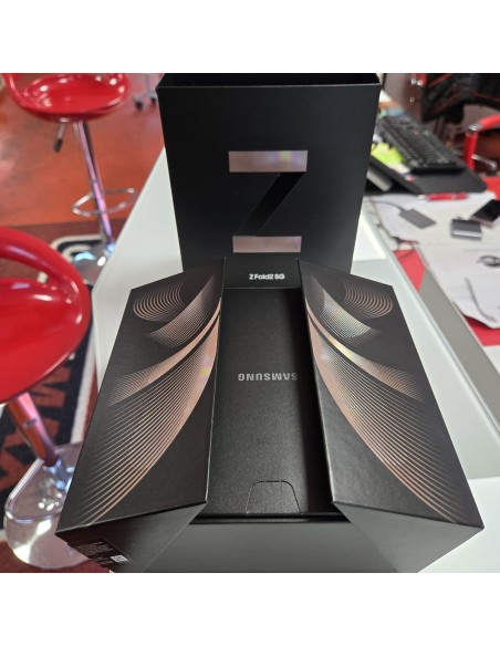 Samsung-Galaxy-Z-Fold-2-5G-256GB-75-Zoll-Display-3-Kameras-ohne-Vertrag-gebraucht-mystic-bronze-5