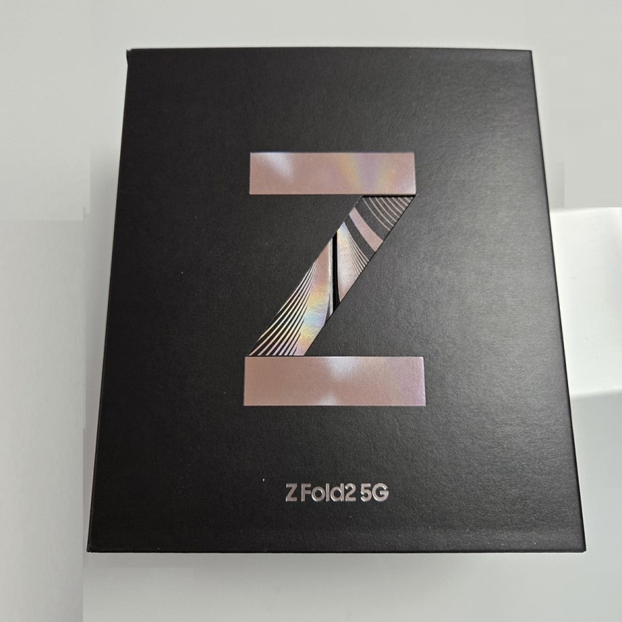 Samsung-Galaxy-Z-Fold-2-5G-256GB-75-Zoll-Display-3-Kameras-ohne-Vertrag-gebraucht-mystic-bronze-3