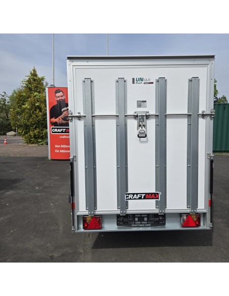 CRAFTMAX-750-Kofferanhaenger-mit-Rampe-2.55×1.42×1.53m-Unique-Sandwichpanele-ungebremst-100kmh-8