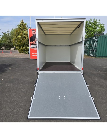 CRAFTMAX-750-Kofferanhaenger-mit-Rampe-2.55×1.42×1.53m-Unique-Sandwichpanele-ungebremst-100kmh-9