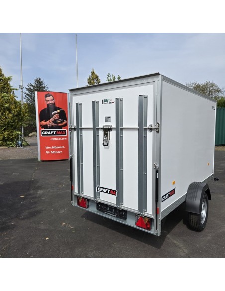 CRAFTMAX-750-Kofferanhaenger-mit-Rampe-2.55×1.42×1.53m-Unique-Sandwichpanele-ungebremst-100kmh-6