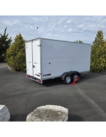 CRAFTMAX-2600-Tandem-Kofferanhaenger-Doppeltuer-4.26×1.75×1.94m-Unique-Sandwich-GFK-Oberflaeche-Innenleuchte-Stuetzen-100kmh-1