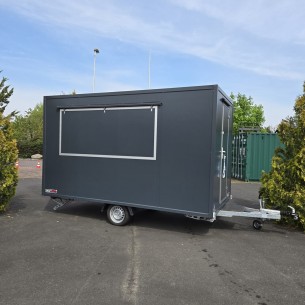 Verkaufsanhaenger-1350-Thermo-Sandwichpanele-4.00x2.00x2.20m-Elektroinstallation-Waschbecken-Durchlauferhitzer 2