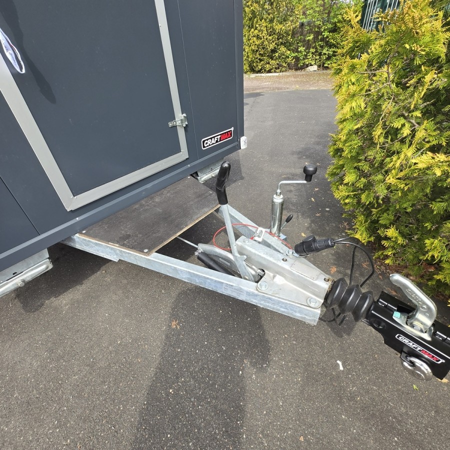 Verkaufsanhaenger-1350-Thermo-Sandwichpanele-4.00x2.00x2.20m-Elektroinstallation-Waschbecken-Durchlauferhitzer-4-1