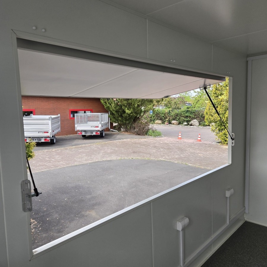 Verkaufsanhaenger-1350-Thermo-Sandwichpanele-4.00x2.00x2.20m-Elektroinstallation-Waschbecken-Durchlauferhitzer-14