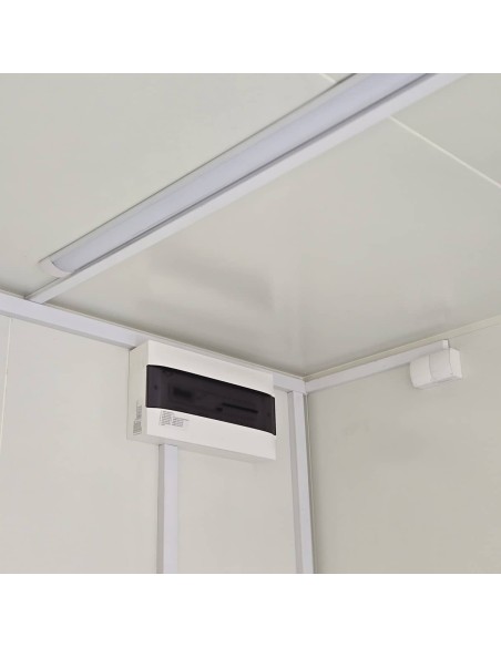 Verkaufsanhaenger-1350-Thermo-Sandwichpanele-4.00x2.00x2.20m-Elektroinstallation-Waschbecken-Durchlauferhitzer-9