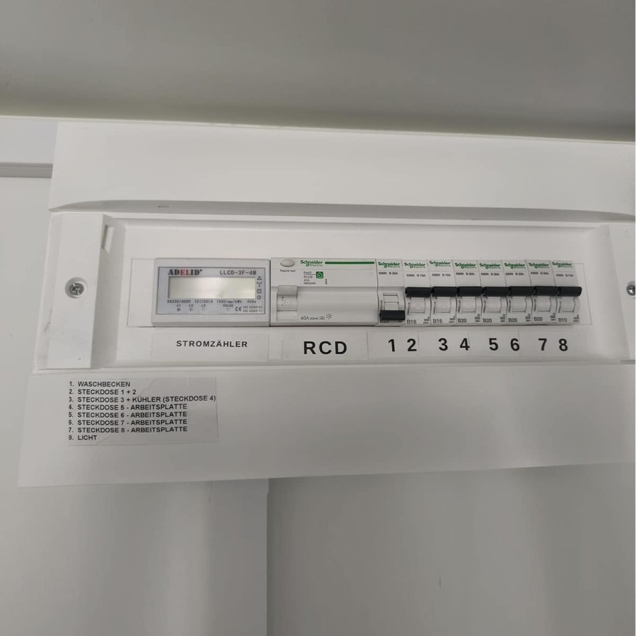 Verkaufsanhaenger-1350-Thermo-Sandwichpanele-4.00x2.00x2.20m-Elektroinstallation-Waschbecken-Durchlauferhitzer-8