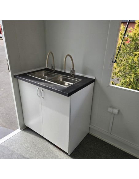 Verkaufsanhaenger-1350-Thermo-Sandwichpanele-4.00x2.00x2.20m-Elektroinstallation-Waschbecken-Durchlauferhitzer-11