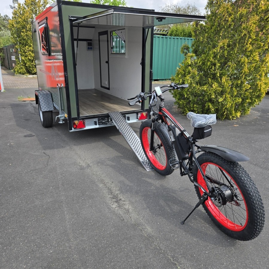 CRAFTMAX-OffRoad-min-i-Campinganhaenger-Heckklappe-Seitenfenstern-220-Volt-Deichselbox-100kmh-10
