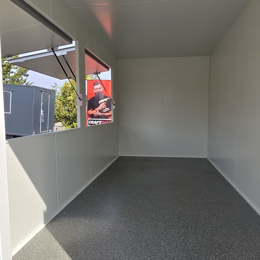 Verkaufsanhaenger-Foodtrailer-1500-4.50x2.00x2.20m-Thermo-Sandwichpanele-zwei-Verkaufsklappen-Stuetzen-gebremst-10