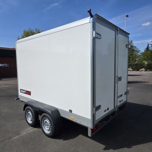 CRAFTMAX-Kofferanhaenger-Tandem-2000-Thermo-Sandwich-Paneele-GFK-Oberschicht-3.00×1.79x1.89m-100kmh-1 2