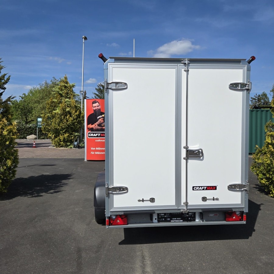 STEMA-S-Box-Thermo-Sandwich-Aufbau-mit-GFK-Oberschicht-100kmh-7